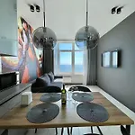 Аркадия 44 Жемчужина ,прямой вид на море. Апартаменти *