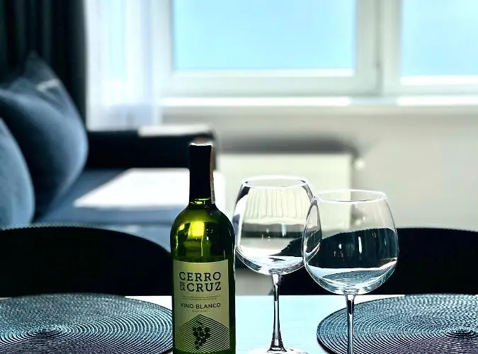 Апартаменты Аркадия 44 Жемчужина ,прямой вид на море. *